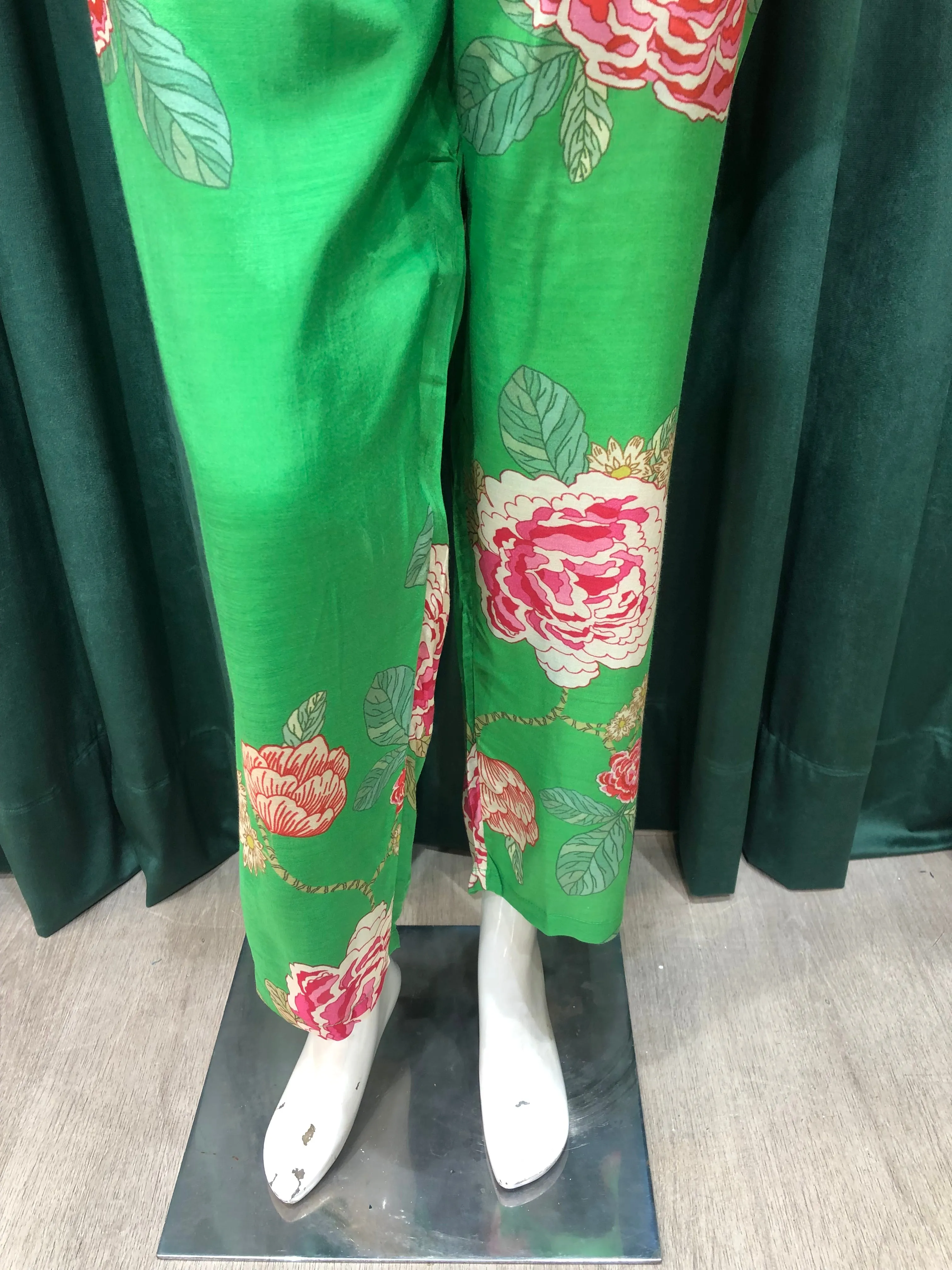 Green Silk Co ord Set With sequins And Cutdana Work