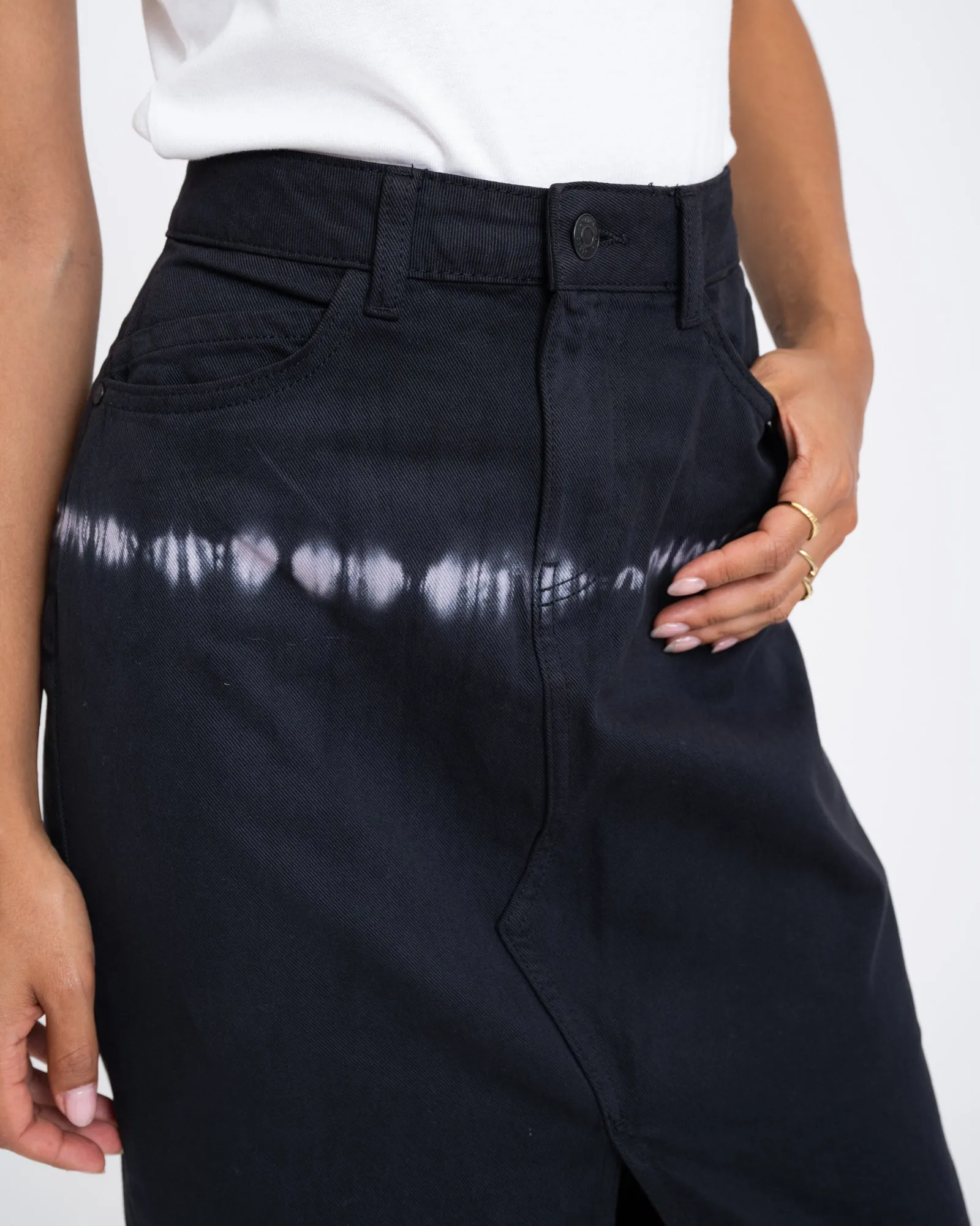 Kath Tie Die Long Skirt Black Washed