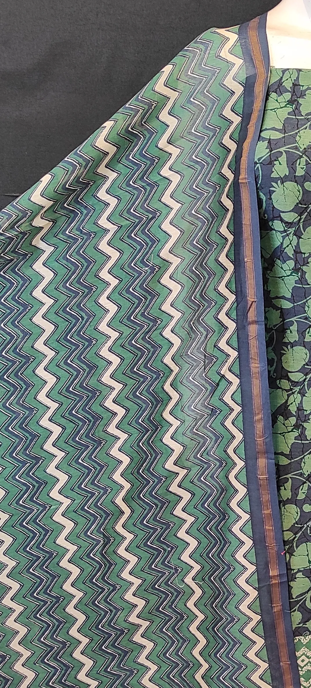 Maheshwari Silk Printed Unstitched Suit with Dupatta